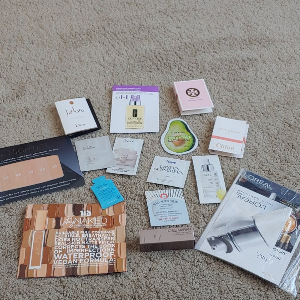Face cream sampler pack and some bonuses